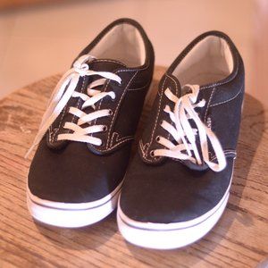 Classic Vans Sneakers